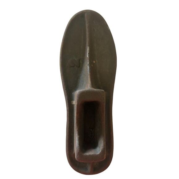 Cast Iron COBBLER METAL SHOE FORM Childs Mold 2 Size 6” L 2” W Antique - Picture 1 of 6